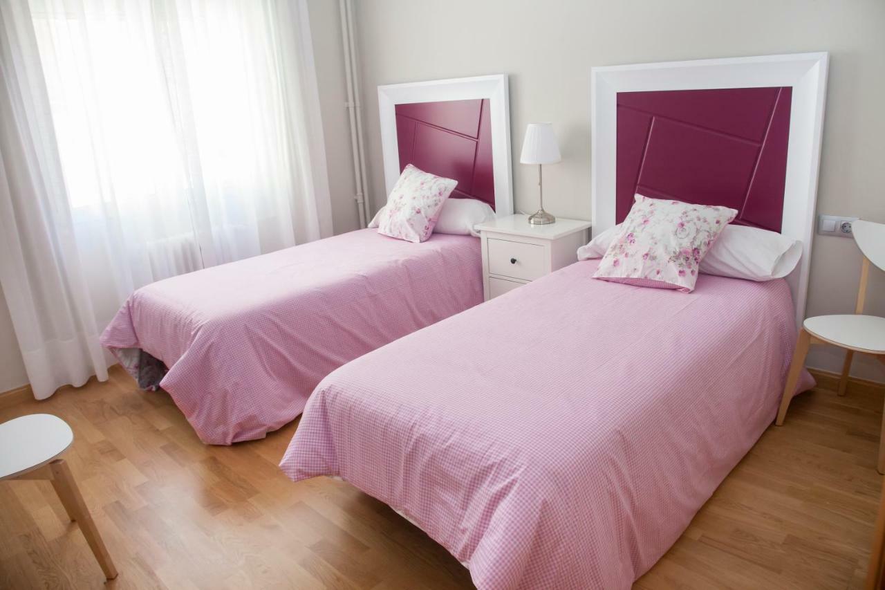Apartamento 8 - 10 pax Soria - Centro Bagian luar foto