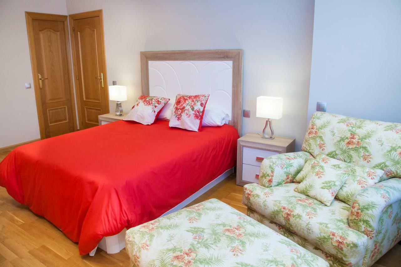 Apartamento 8 - 10 pax Soria - Centro Bagian luar foto